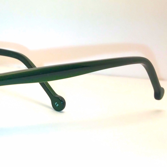 BRAND NEW VINTAGE SUNGLASSES TITANIUM FRAMES